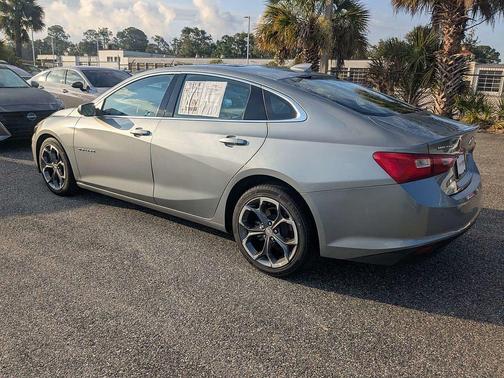 Sterling Gray Metallic 2024 Chevrolet Malibu FWD 1LT