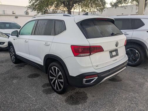 2024 Volkswagen Taos 1.5T SE