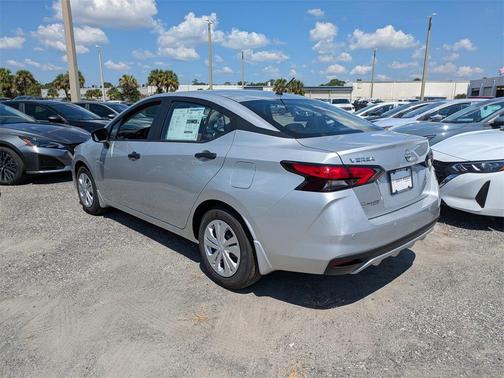 2025 Nissan Versa 1.6 S