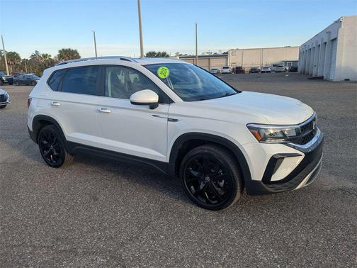 2024 Volkswagen Taos 1.5T SE