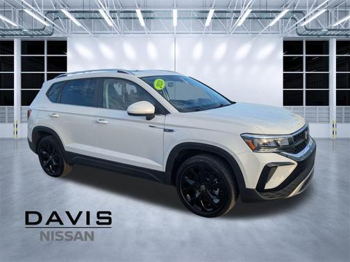 2024 Volkswagen Taos 1.5T SE