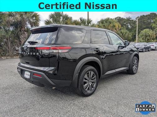 2023 Nissan Pathfinder S FWD