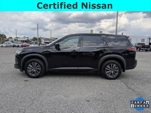 2023 Nissan Pathfinder S FWD