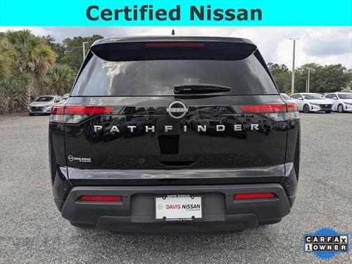 2023 Nissan Pathfinder S FWD