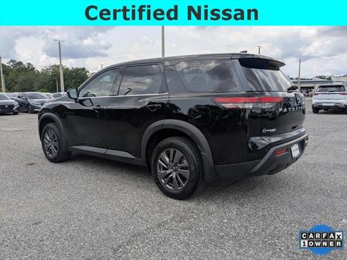 2023 Nissan Pathfinder S FWD