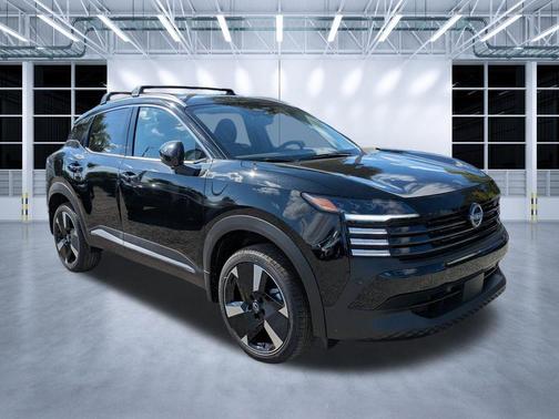 Super Black 2026 Nissan Kicks SR