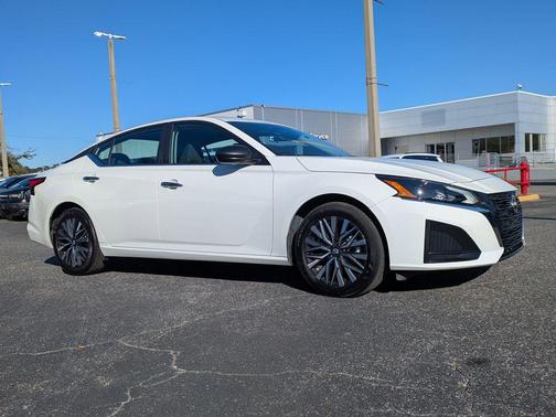 2025 Nissan Altima 2.5 SV