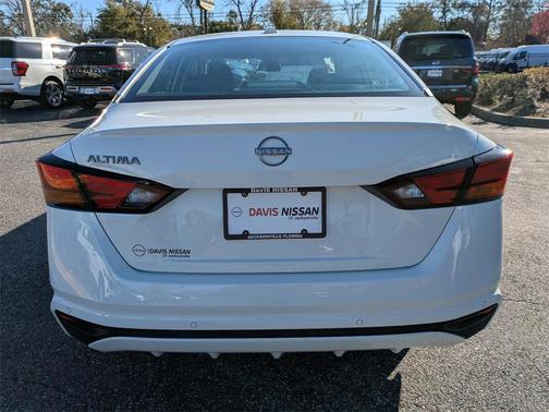 2025 Nissan Altima 2.5 SV