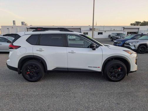 2025 Nissan Rogue Rock Creek