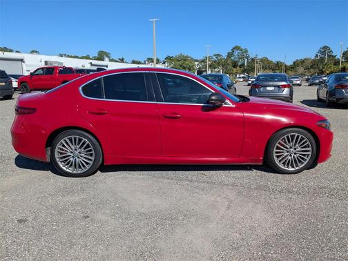 2019 Alfa Romeo Giulia Ti Lusso