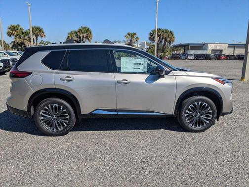 Champagne Silver Metallic 2026 Nissan Rogue Platinum