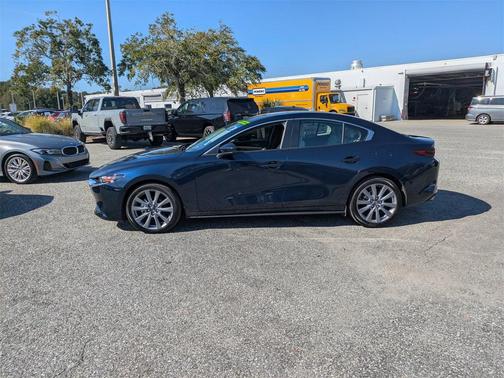 2025 Mazda Mazda3 FWD w/Preferred Package