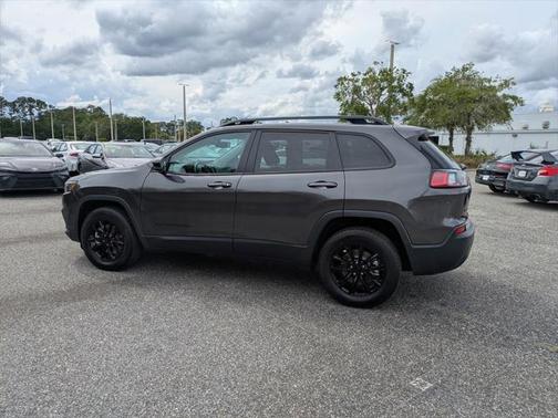 2023 Jeep Cherokee Altitude