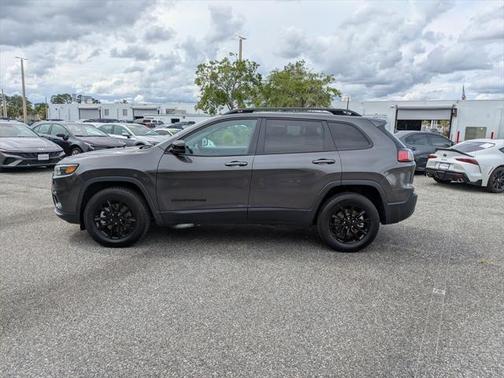 2023 Jeep Cherokee Altitude