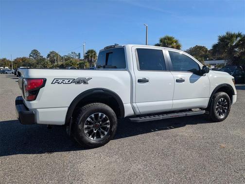 2024 Nissan Titan PRO-4X