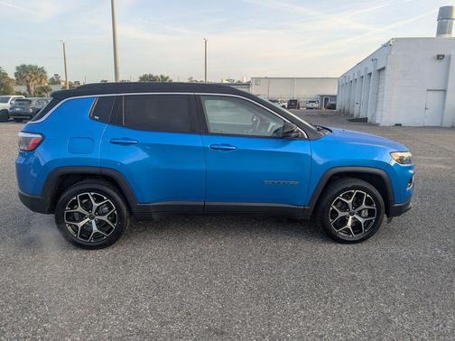 Hydro Blue Pearlcoat 2025 Jeep Compass Limited