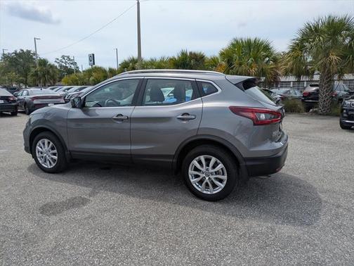 2022 Nissan Rogue Sport SV