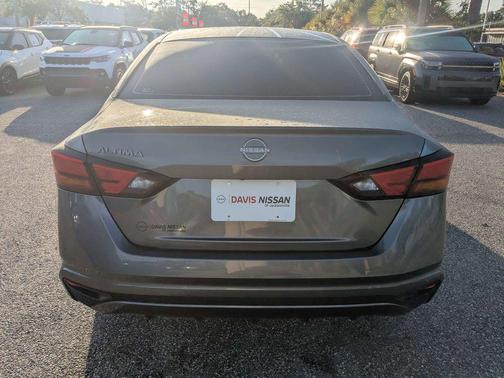 Gun Metallic 2024 Nissan Altima S FWD