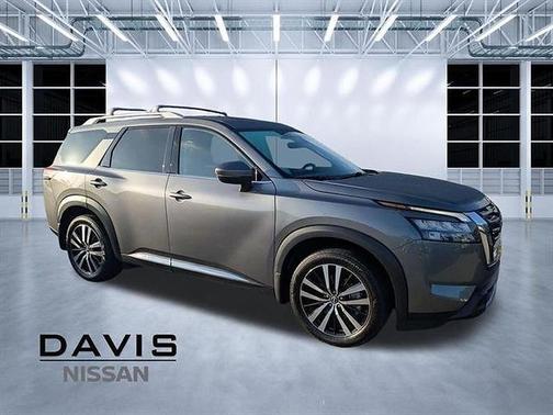 Gun Metallic 2025 Nissan Pathfinder Platinum 4WD