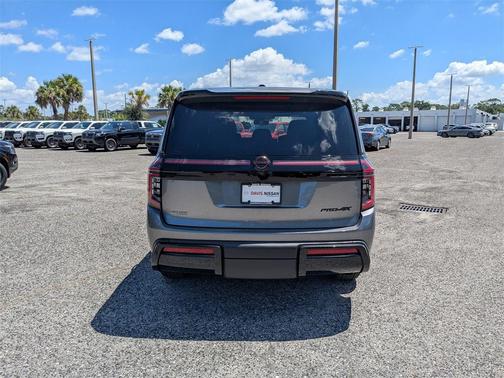 2025 Nissan Armada PRO-4X 4WD