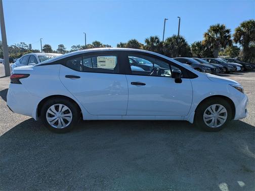 2025 Nissan Versa 1.6 S
