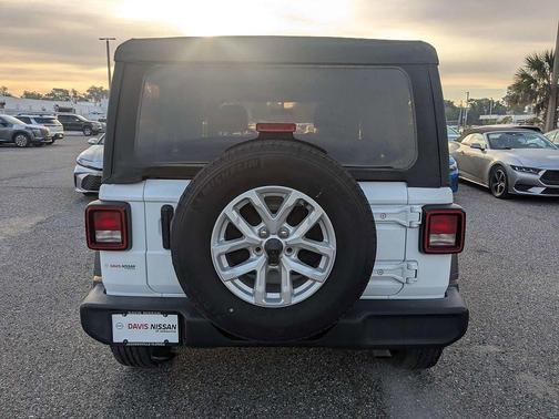 Bright White Clearcoat 2023 Jeep Wrangler Sport S
