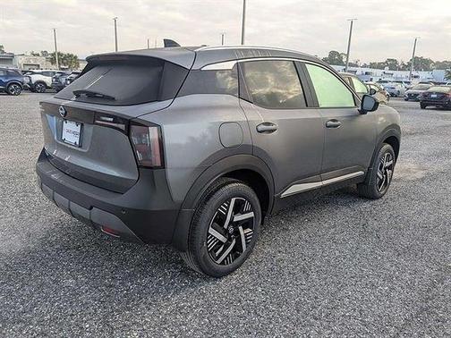 Gun Metallic 2026 Nissan Kicks SV