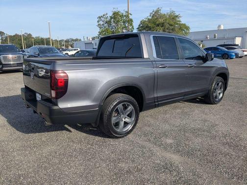 Gray 2022 Honda Ridgeline RTL