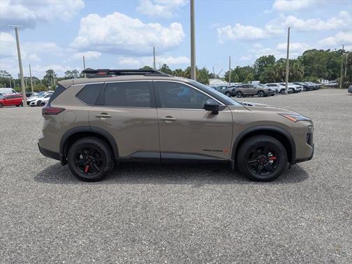 2025 Nissan Rogue Rock Creek