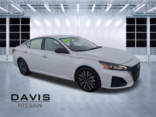 2025 Nissan Altima 2.5 SV