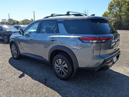 Gun Metallic 2026 Nissan Pathfinder SV