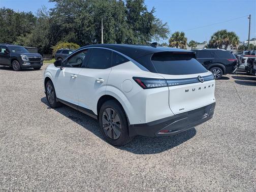 2025 Nissan Murano SL