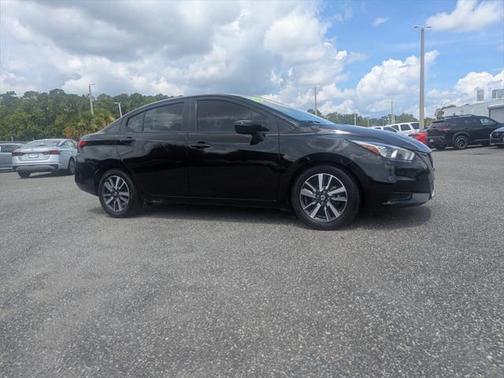 2021 Nissan Versa 1.6 SV