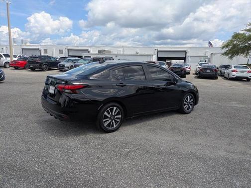 2021 Nissan Versa 1.6 SV