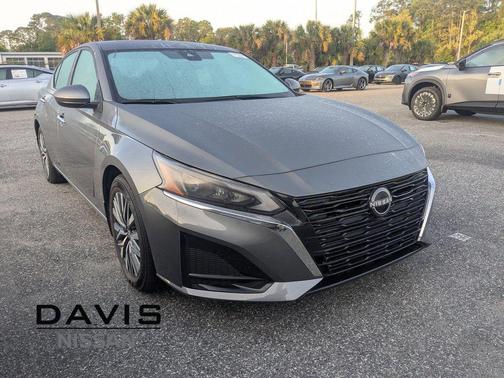 Gun Metallic 2025 Nissan Altima 2.5 SV