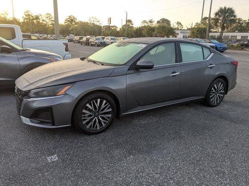 Gun Metallic 2025 Nissan Altima 2.5 SV