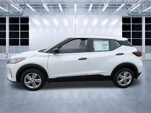 2025 Nissan Kicks S
