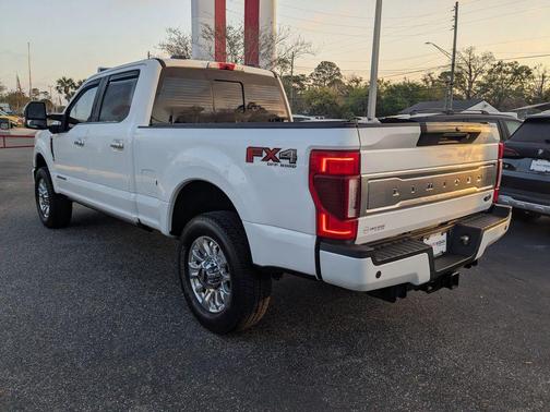 Star White Metallic Tri-Coat 2022 Ford F-350 Limited