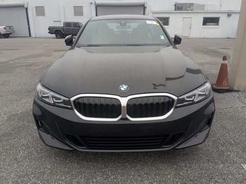 Black Sapphire Metallic 2025 BMW 330 330i