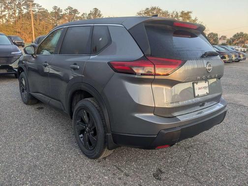 Gun Metallic 2026 Nissan Rogue SV