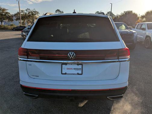 2025 Volkswagen Atlas 2.0T SE w/Technology