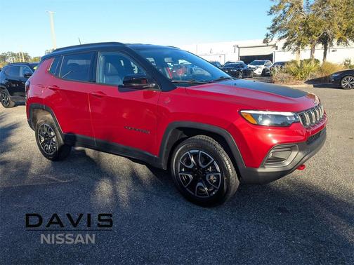 2025 Jeep Compass Trailhawk