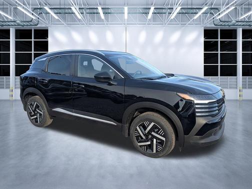 Super Black 2026 Nissan Kicks SV