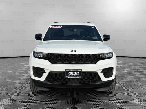 2022 Jeep Grand Cherokee Altitude