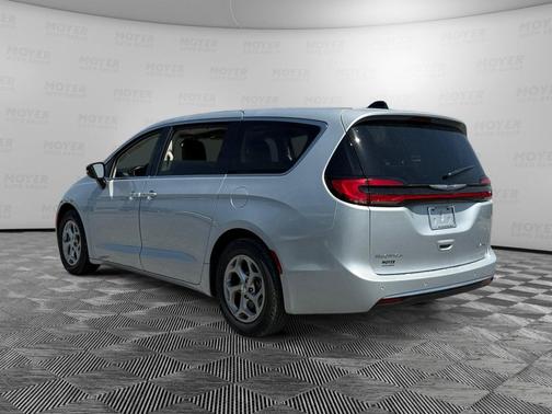 Silver Mist Clearcoat 2024 Chrysler Pacifica Limited