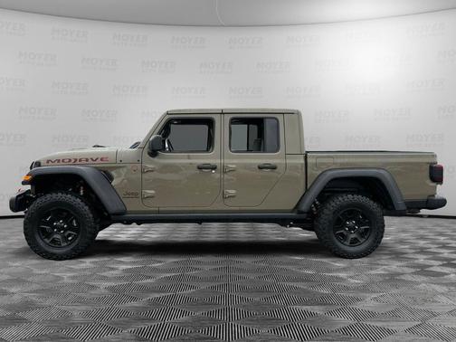Gator Clearcoat 2020 Jeep Gladiator Mojave 4x4