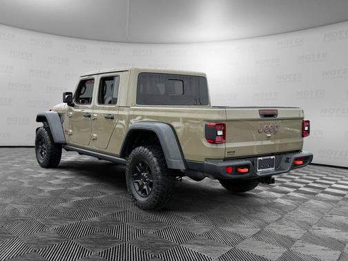 Gator Clearcoat 2020 Jeep Gladiator Mojave 4x4