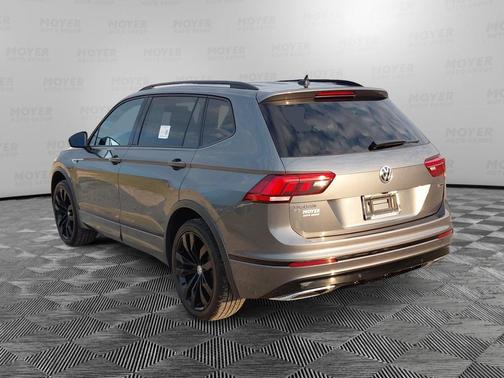 Platinum Gray Metallic 2020 Volkswagen Tiguan