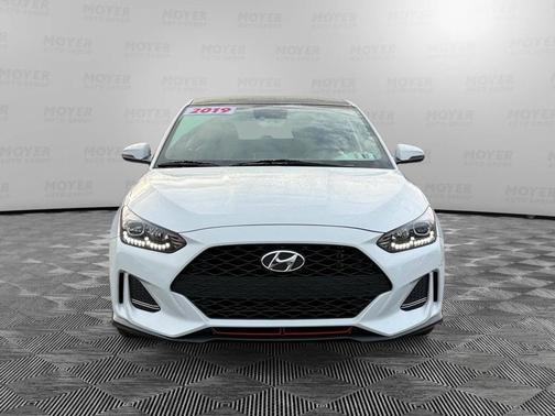 2019 Hyundai Veloster Base