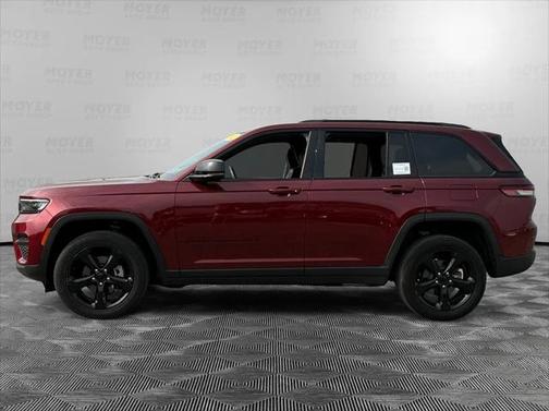 2022 Jeep Grand Cherokee Altitude